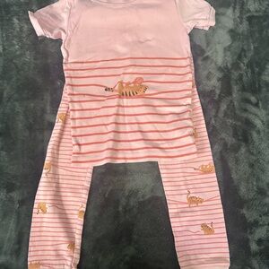Old Navy pajamas size 5t